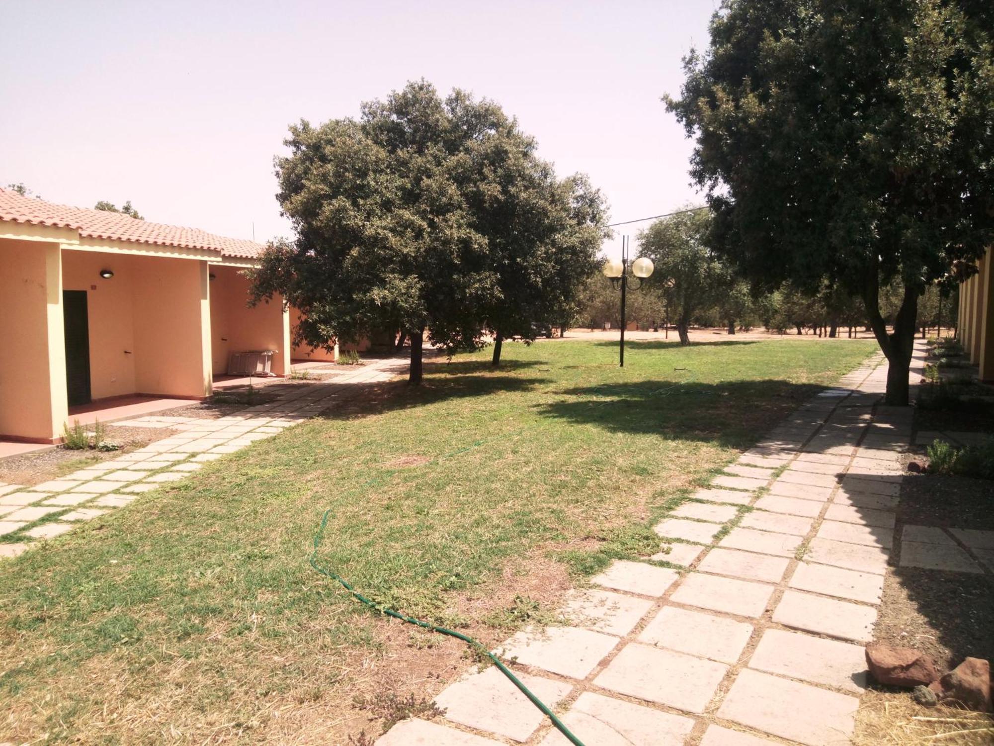 Nuraghe Ruiu Camping & Bungalow Norbello Экстерьер фото